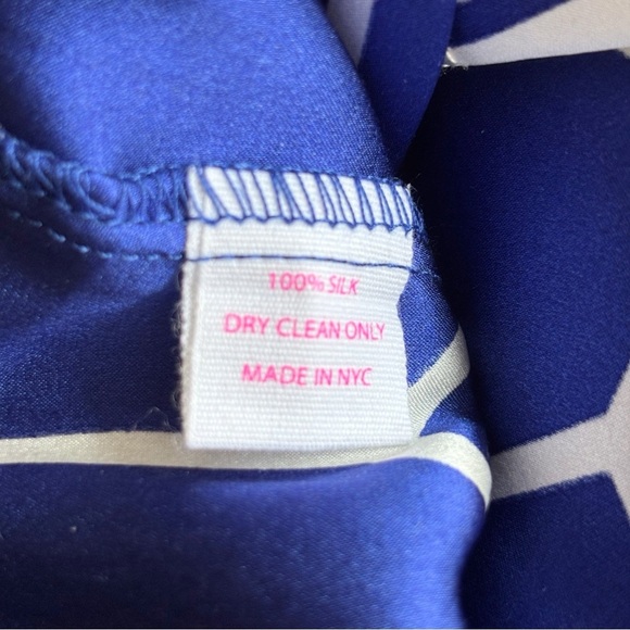 Alice & Trixie Cold Shoulder Silk Dress Small Geometric Print Cocktail - Picture 5 of 6